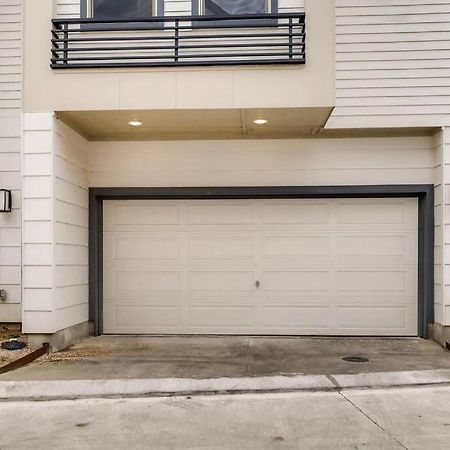 Gorgeous 4 Bed Home On St Mary'S - Minutes To Riverwalk/Pearl Сан Антонио Екстериор снимка