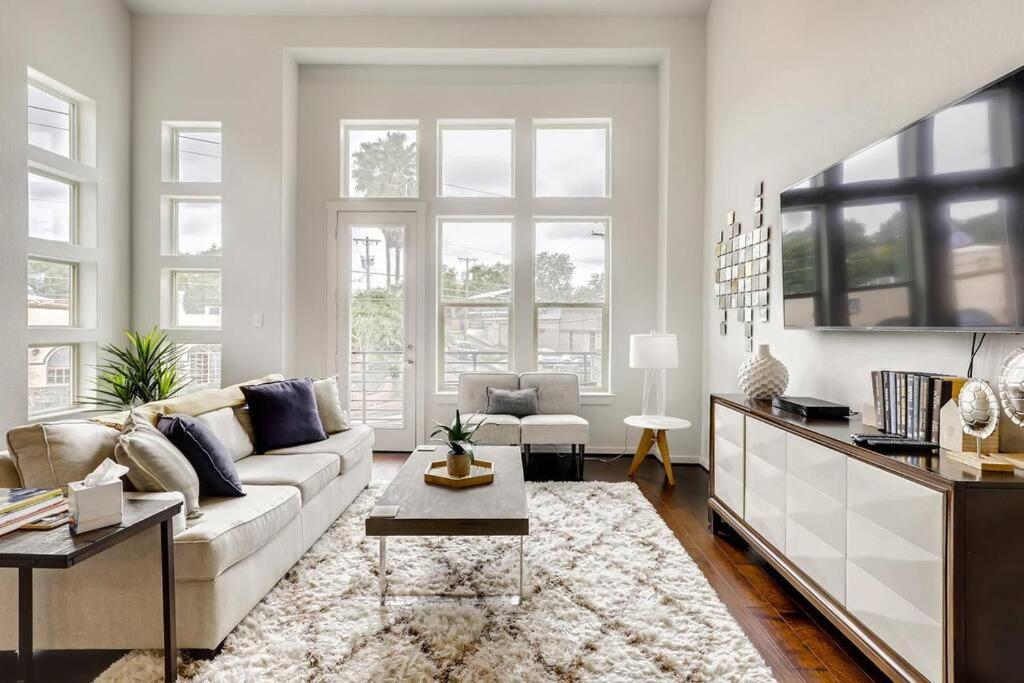 Gorgeous 4 Bed Home On St Mary'S - Minutes To Riverwalk/Pearl Сан Антонио Екстериор снимка