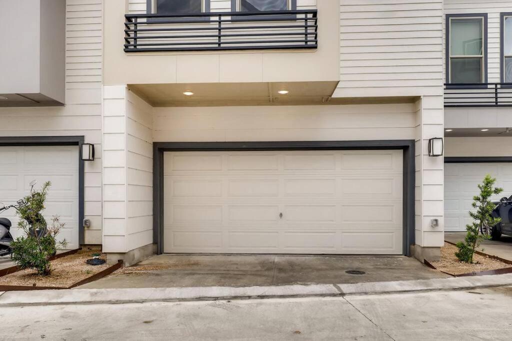 Gorgeous 4 Bed Home On St Mary'S - Minutes To Riverwalk/Pearl Сан Антонио Екстериор снимка